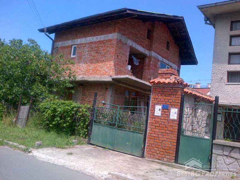 Незаконченный дом на продажу в Черноморце