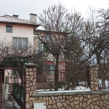 Дома в София