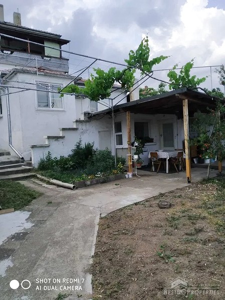 Продажа большого дома в городе Стара Загора