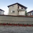 Большой дом на продажу недалеко от Пловдива