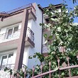 Большой жилой дом на продажу недалеко от Несебра