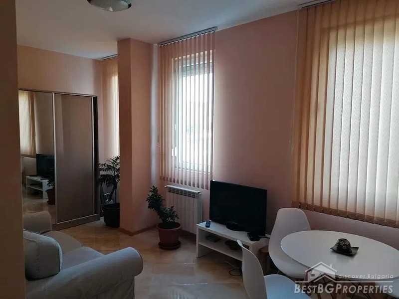 Большая трех спальная квартира на продажу в Софии