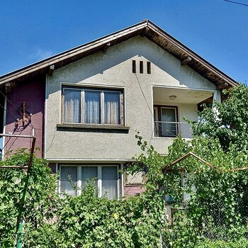 Дома в Ловеч