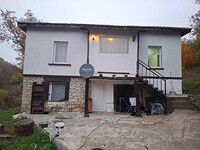 Прекрасный отремонтированный дом на продажу недалеко от Мездры