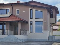 Роскошный дом на продажу недалеко от Пловдива