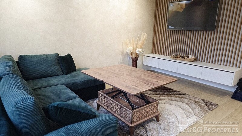 Роскошная новая меблированная двухкомнатная квартира в на продажу Пловдиве