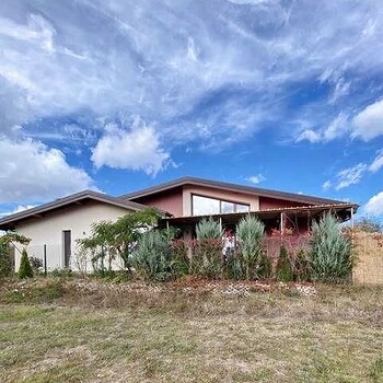 Дома в София