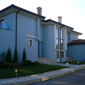 Дома в София