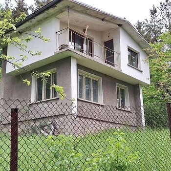 Дома в София