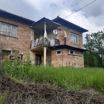 Дома в Трявна