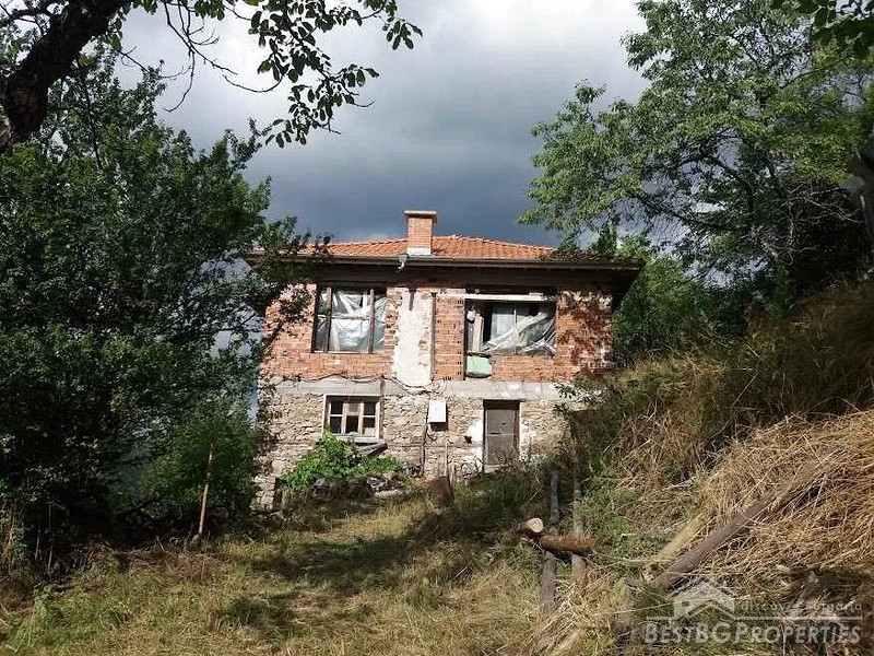 Горный дом на продажу недалеко от горнолыжного курорта Пампорово