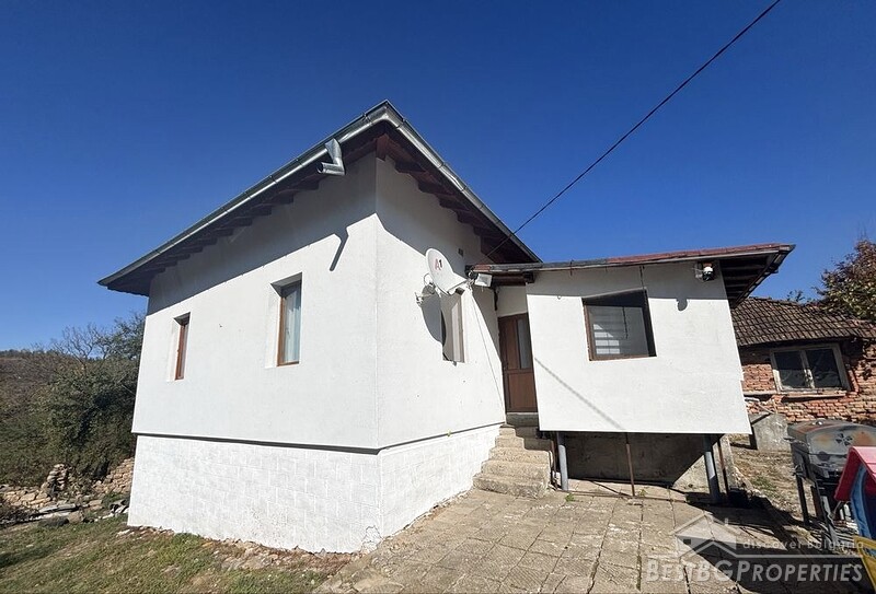 Горный дом на продажу недалеко от города Этрополе