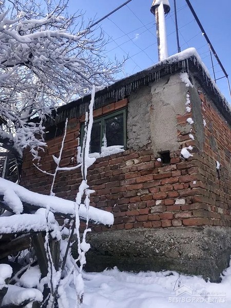 Дом в горах с прекрасным видом на продажу недалеко от Благоевграда