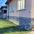 Продается симпатичный отремонтированный дом в городе Долна Баня
