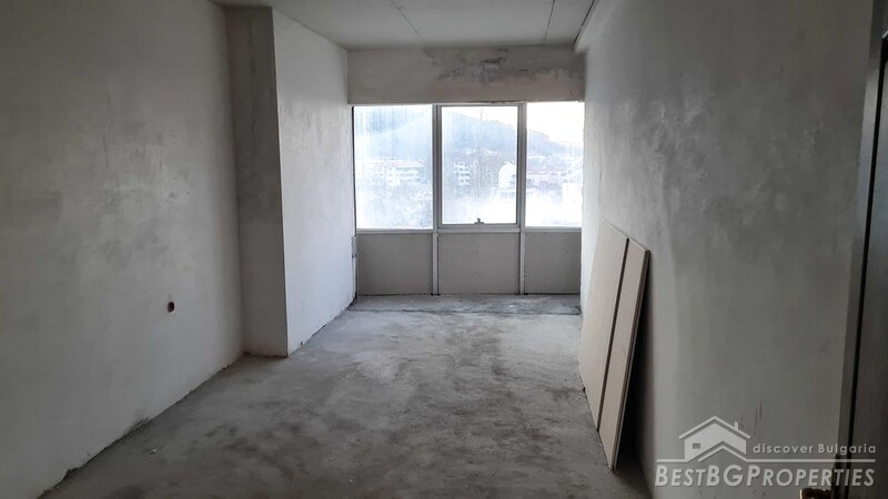 Продается новая квартира в центре Асеновграда