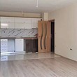 Новая квартира с собственным двором на продажу в Пловдиве