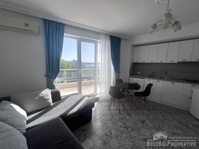 Новая квартира с видом на море на продажу в Равде