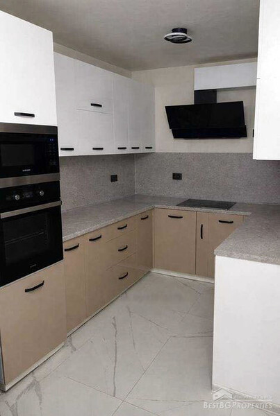 Новая меблированная квартира на продажу в Стара-Загоре