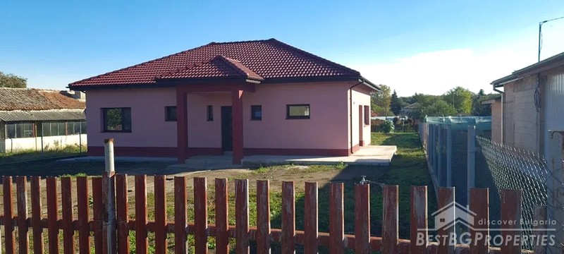 Продается новый дом недалеко от Добрича