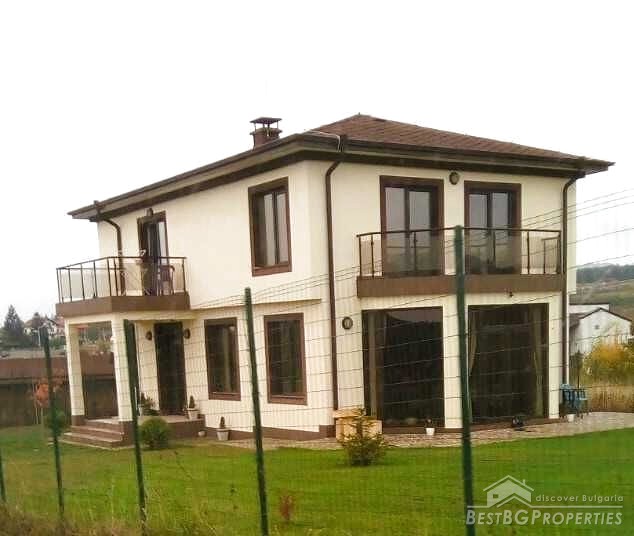 Новый дом на продажу недалеко от Софии