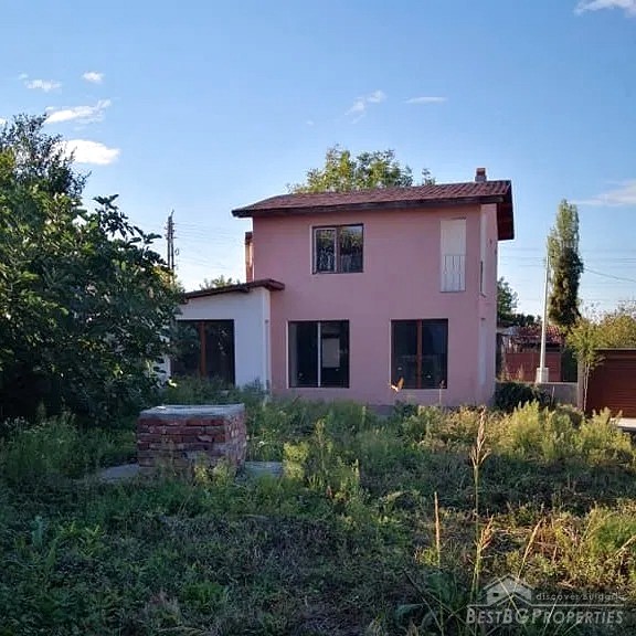 Новый дом на продажу недалеко от Пловдива