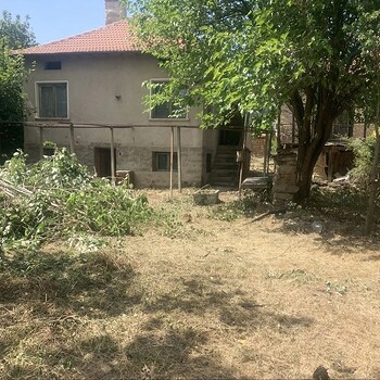 Дома в София