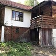 Старый дом на продажу недалеко от Трявны