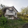 Старый дом на продажу недалеко от Врацы