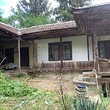Старый сельский дом на продажу недалеко от Силистры