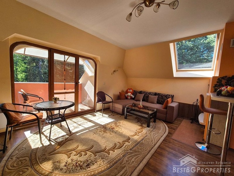 Продается двухкомнатная меблированная квартира в Велинграде