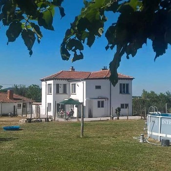 Дома в Ямбол