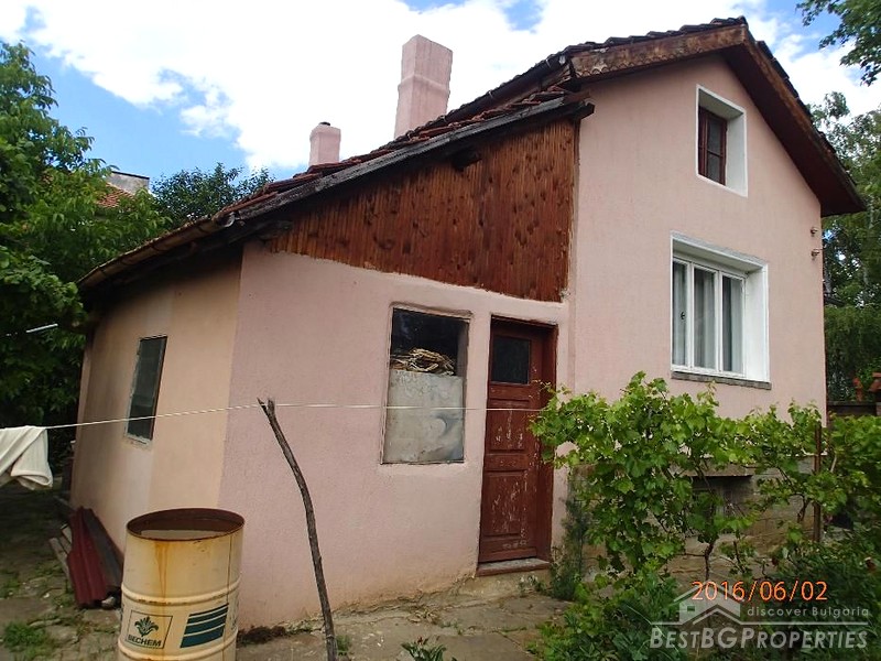 Отремонтированный дом на продажу в Севлиево