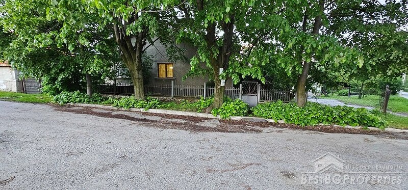 Продается отремонтированный дом в городе Златица