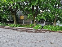 Продается отремонтированный дом в городе Златица