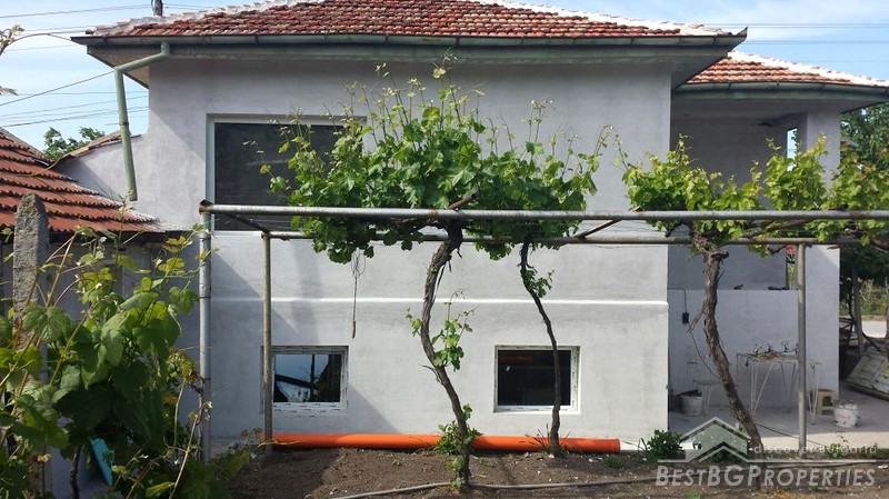 Отремонтированный дом для продажи недалеко от Пловдива