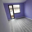 Продается отремонтированная трехкомнатная квартира в Шумене