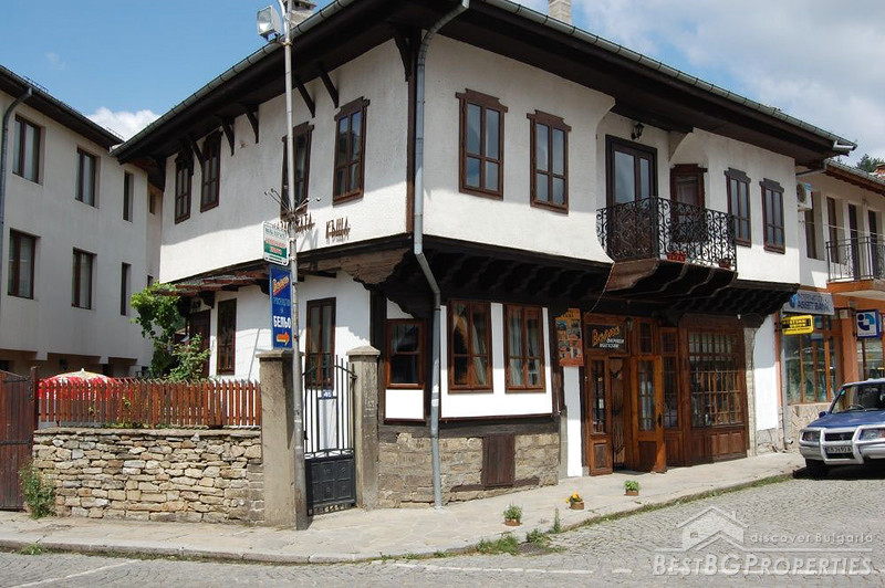 Дом в стиле возрождения на продажу в Трявне