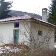 Сельские дома в подножия Стара планина горных