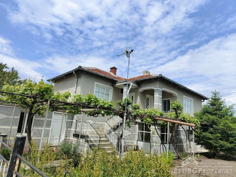 Продается сельский дом недалеко от Асеновграда
