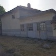 Сельский дом в продаже недалеко от Чирпана