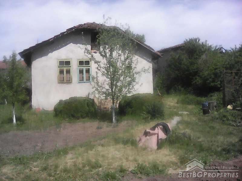 Сельский дом для продажи недалеко от г. Дупница