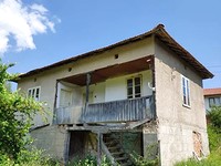 Сельский дом в продаже недалеко от Етрополе