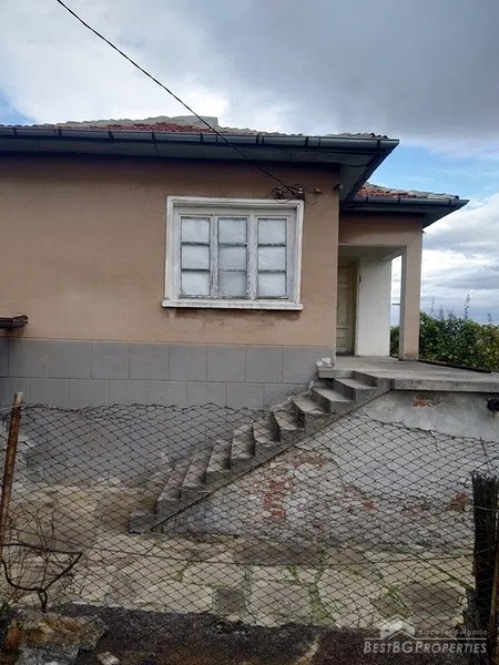 Сельский дом в продаже недалеко от г. Стара Загора