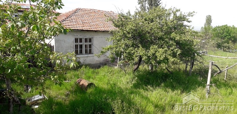 Сельский дом в продаже недалеко от Свиленграда