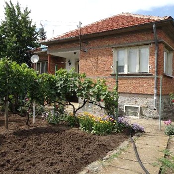 Дома в Ямбол