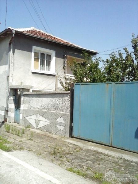 Сельская недвижимость на продажу недалеко от Асеновграда