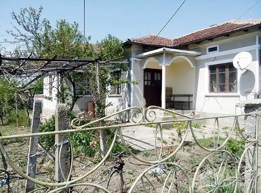 Сельская недвижимость для продажи недалеко от Добрича