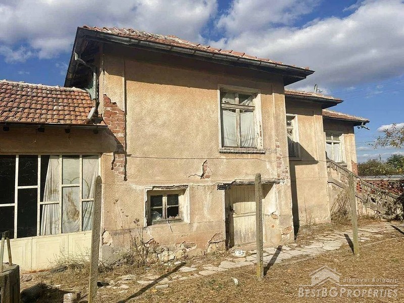 Сельская недвижимость на продажу в районе Хасково