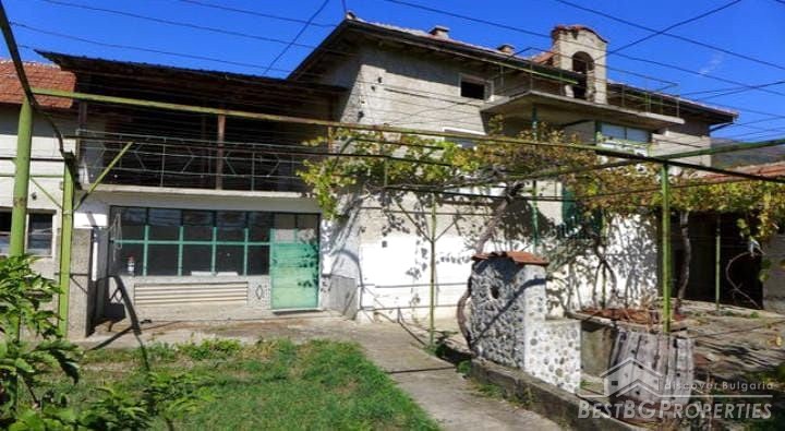 Продажа сельской недвижимости недалеко от г. Павел Баня