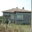 Массивный дом на продажу недалеко от Балчика